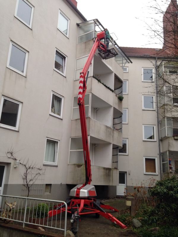 Hubbühne im Hinterhof