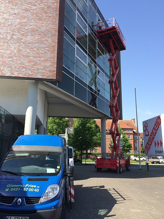 Fassadenreparatur in 28m Höhe